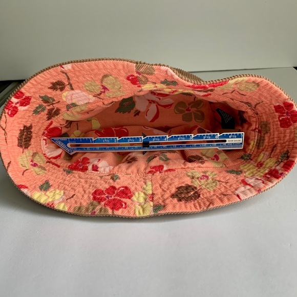 Girls Reversible Bucket Hat by Osh Kosh - Picture 12 of 13